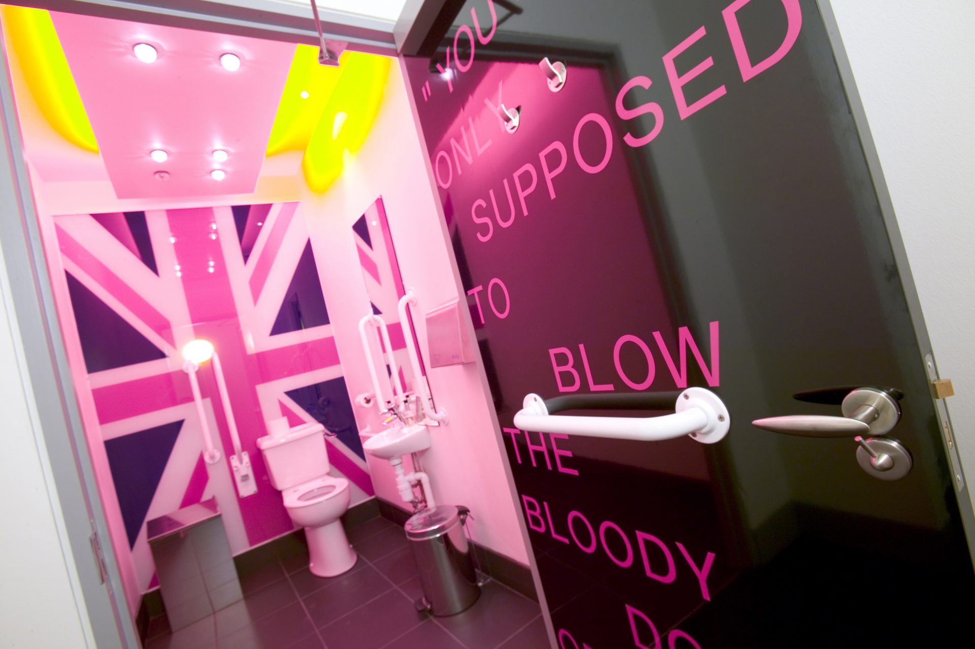 MINI Park Lane Toilet Italian Job Quote Pink Union Jack Cooper